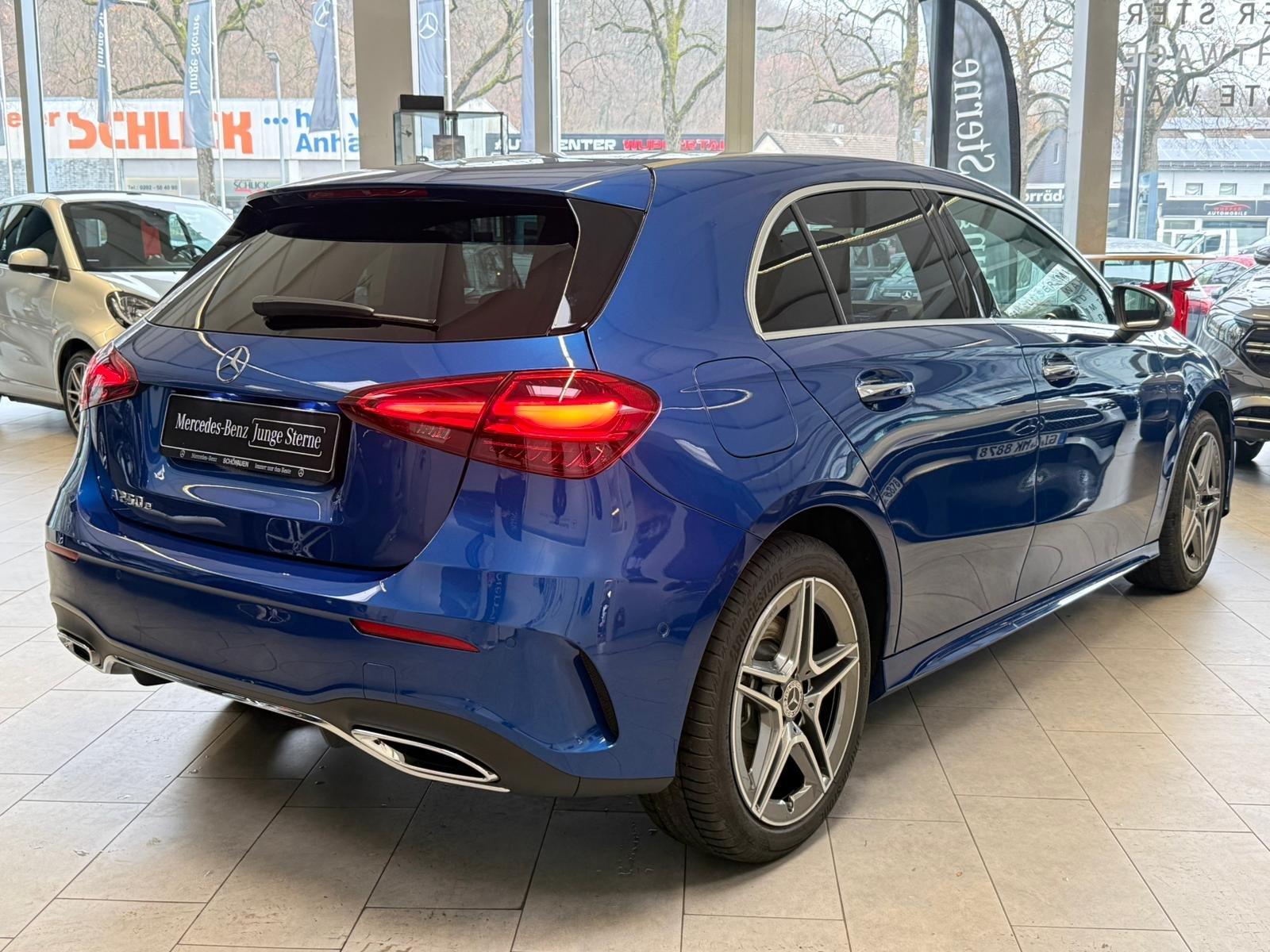 Mercedes-Benz A 250 A 250 e AMG Line