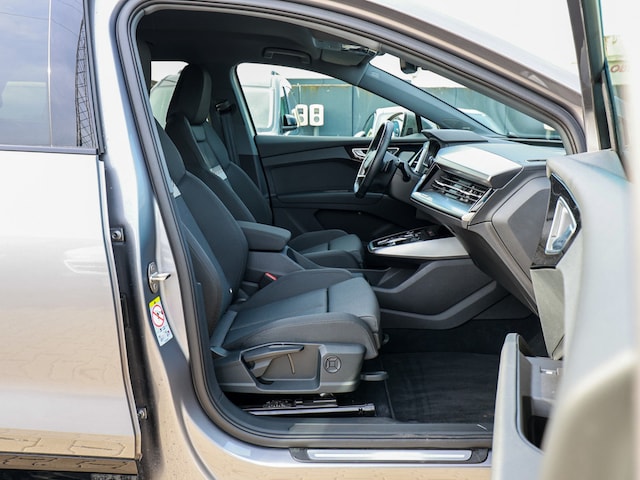 Audi Q4 e-tron SUV 45 e-tron Audi Q4 e-tron