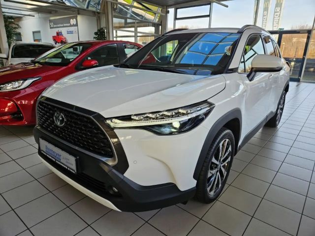 Toyota Corolla Cross Team DK AHK elektr. Heckklappe PDC Sitzheizung Len