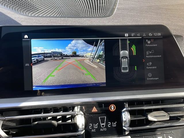 BMW 320 320d M-Sport Sedan