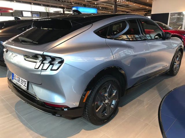 Ford Mustang Mach-E AWD
