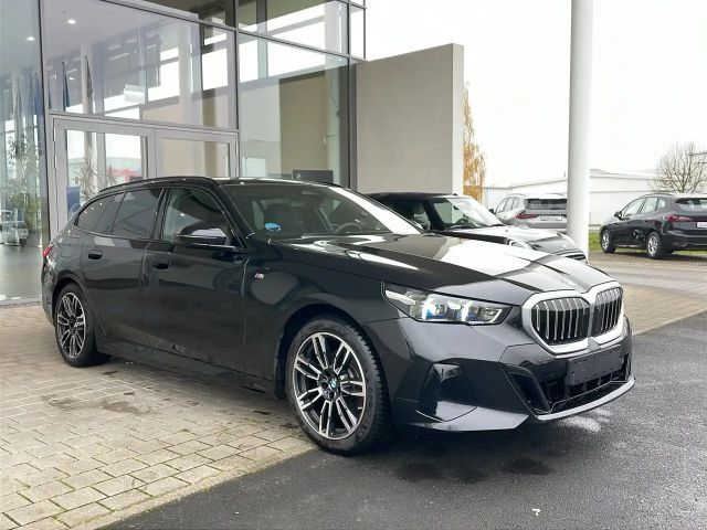 BMW 520 520i M-Sport Touring