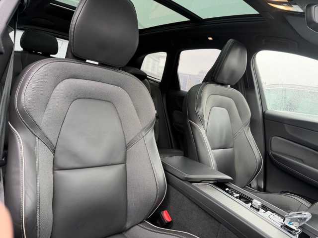 Volvo XC60 AWD Dark Ultimate