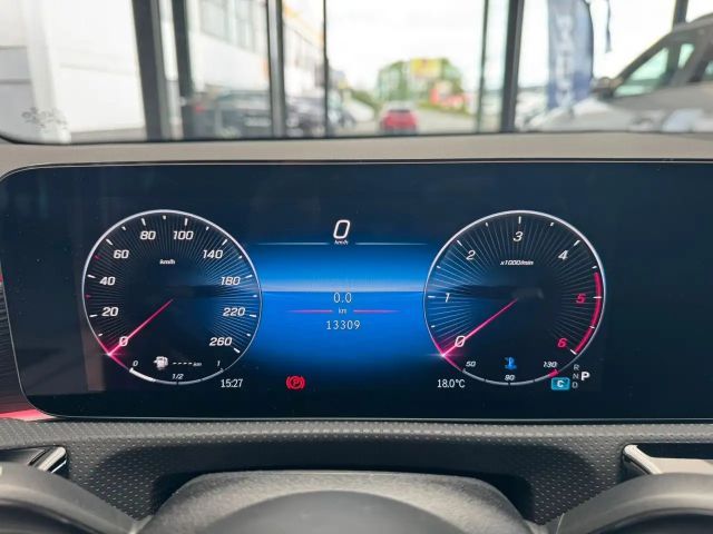 Mercedes-Benz CLA 200 AMG Line