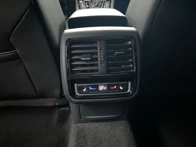 Volkswagen Arteon R-Line