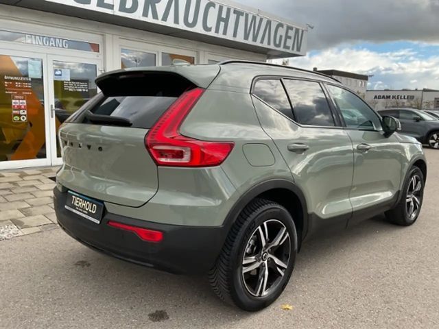 Volvo XC40 Dark Plus