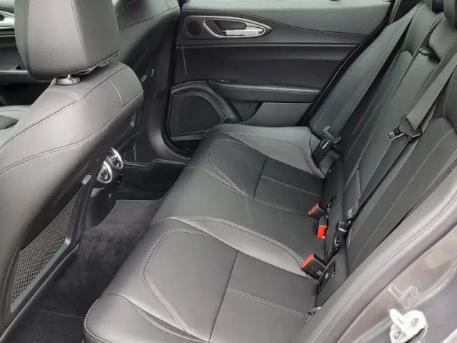 Alfa Romeo Giulia Q4 TI Turbo