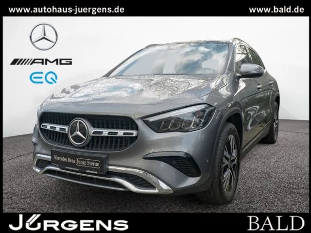 Mercedes-Benz GLA 200 Progressive