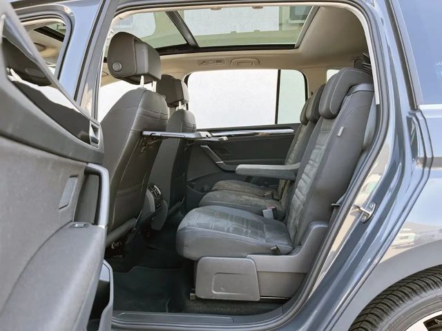 Volkswagen Touran 7-zitter Highline R-Line