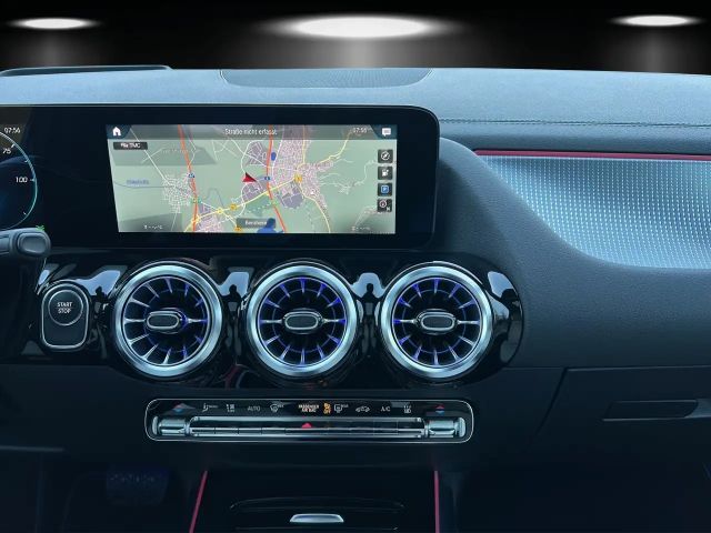 Mercedes-Benz EQA 350 4MATIC AMG Line