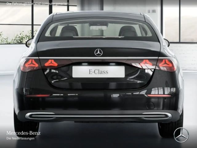 Mercedes-Benz E 200 AVANTGARDE Sedan