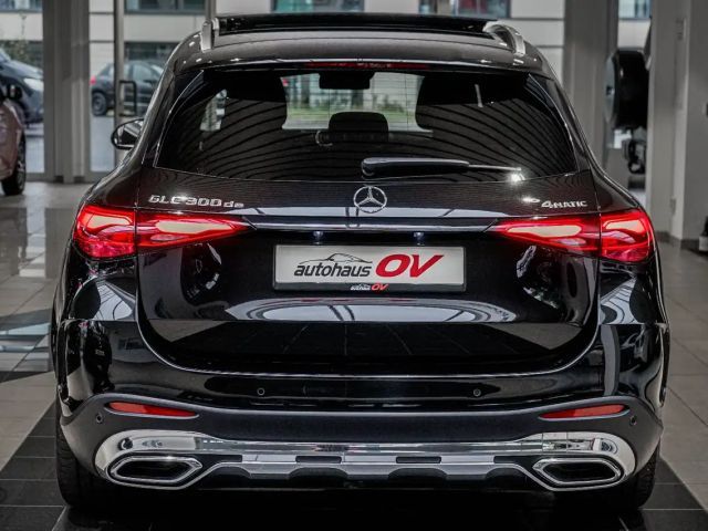 Mercedes-Benz GLC 300 AMG Line