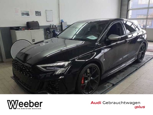 Audi RS3 Quattro S-Tronic Sedan