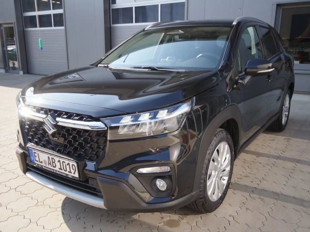 Suzuki S-Cross Hybrid