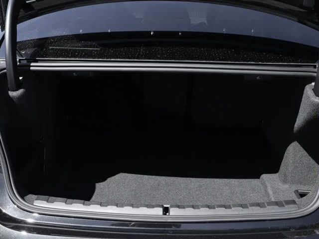 BMW 320 320d M-Sport Sedan xDrive