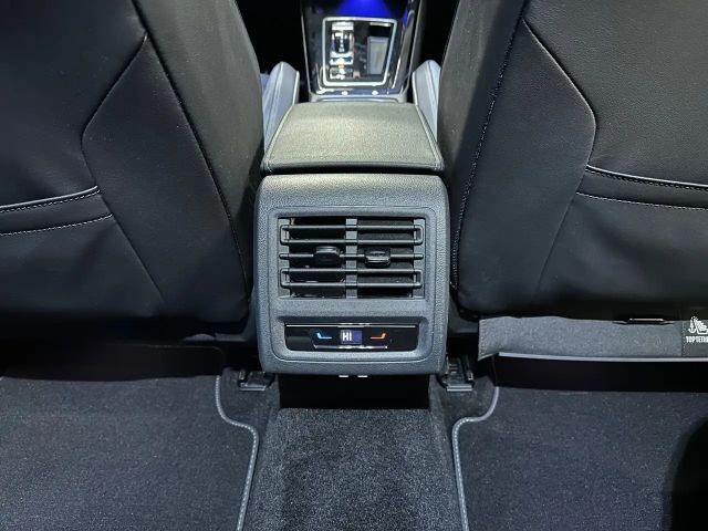 Volkswagen Golf Golf VIII R-Line Variant