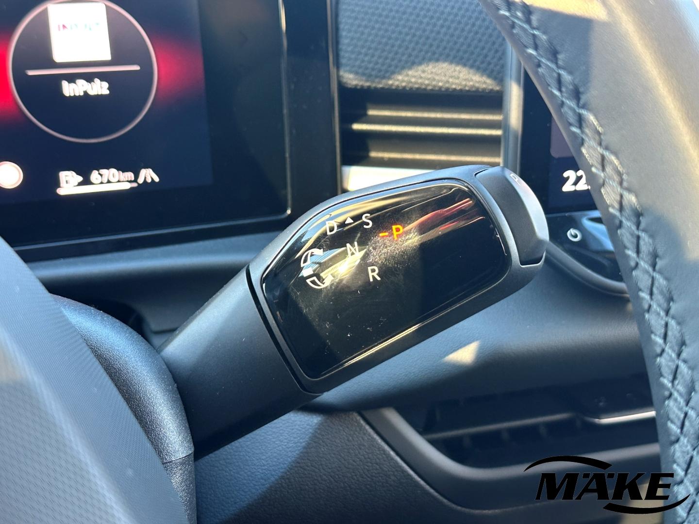 Volkswagen T-Roc 1.5 eTSI DSG R-Line