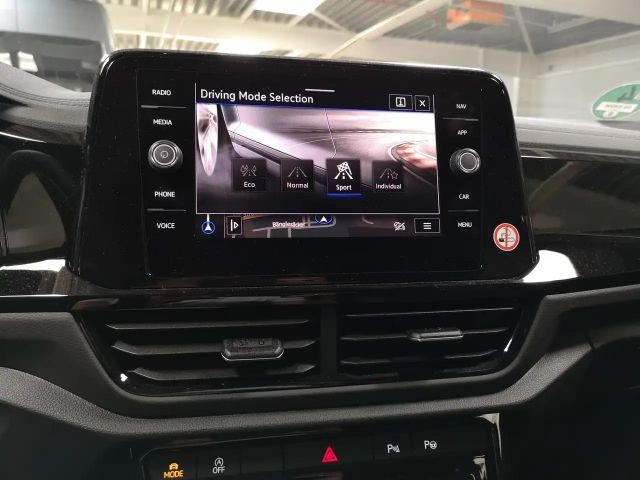 Volkswagen T-Roc 1.5 TSI DSG R-Line Style