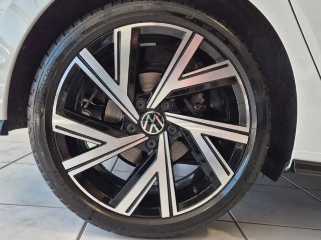 Volkswagen Golf Golf VIII R-Line