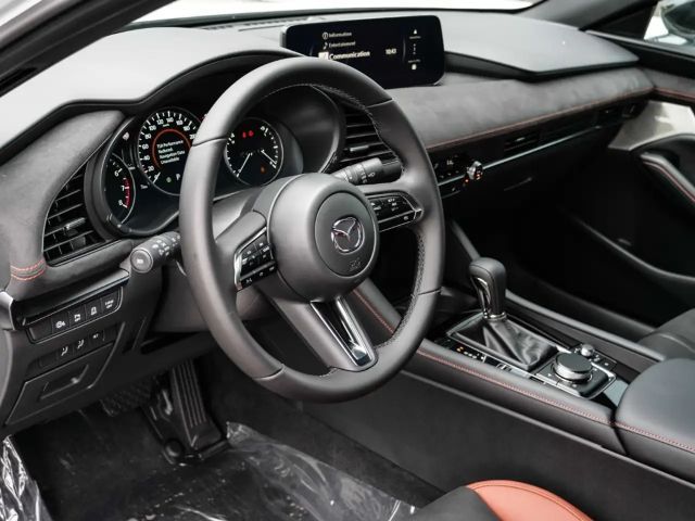 Mazda 3 2.5L SkyActiv e-Skyactiv