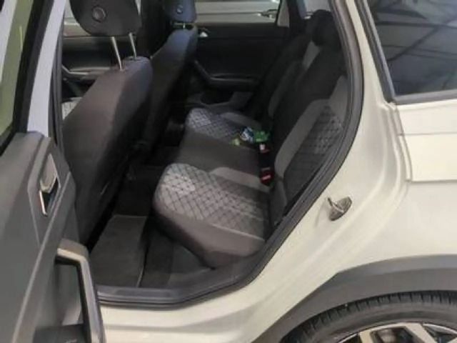 Volkswagen Taigo 1.5 TSI DSG R-Line