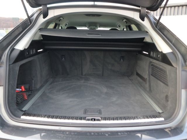 Audi A6 40 TDI Avant S-Tronic