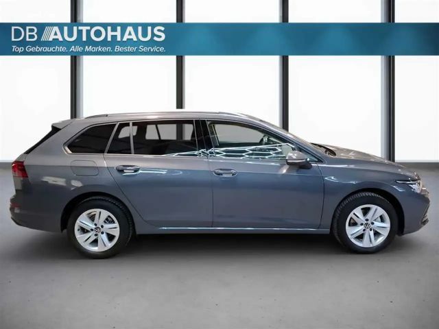 Volkswagen Golf 1.5 eTSI DSG Life