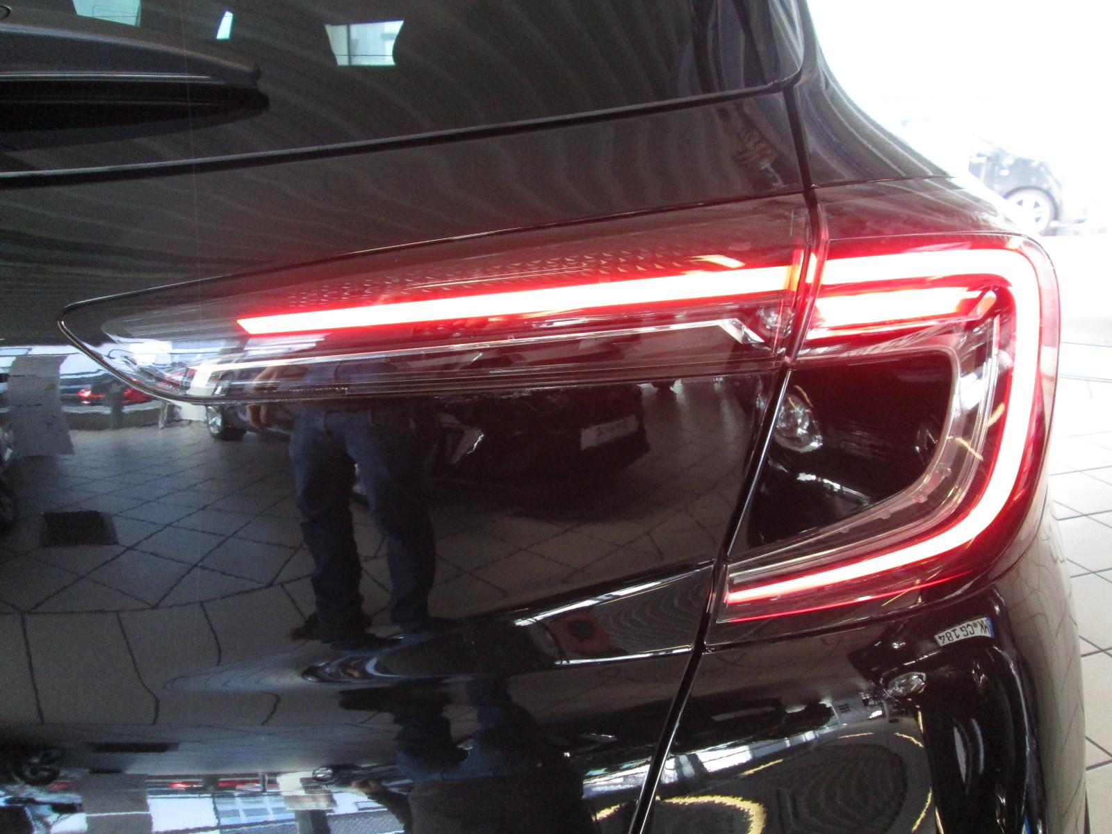 Renault Captur EDC Hybrid Techno