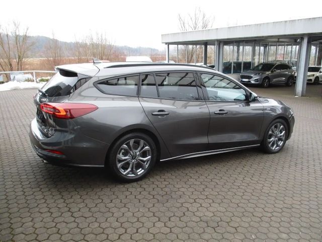 Ford Focus ST Line Wagon