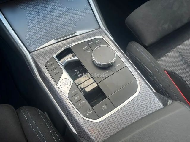 BMW 330 330d M-Sport Touring xDrive