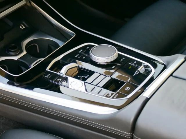 BMW X5 Individual M-Sport xDrive50e