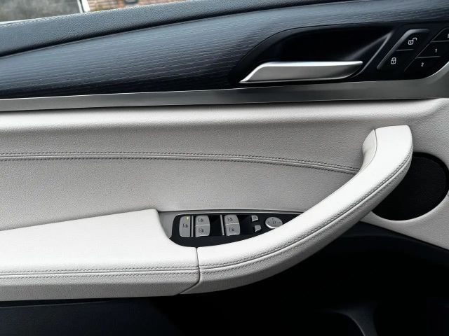 BMW X3 40d HUD ACC Kamera Laser PanoD.Lenkradh.20"