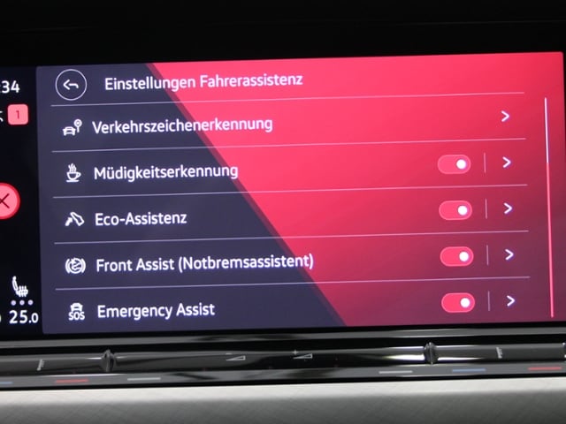 Volkswagen Golf 1.5 eTSI DSG Golf VIII