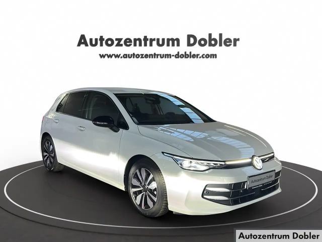 Volkswagen Golf 1.5 TSI Golf VIII IQ.Drive