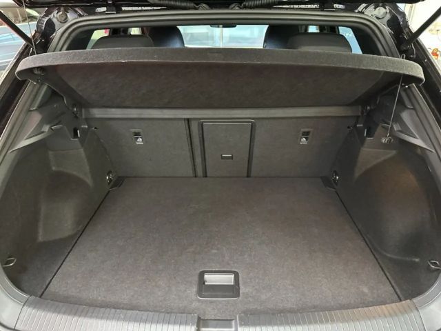 Volkswagen T-Roc 1.5 TSI DSG R-Line