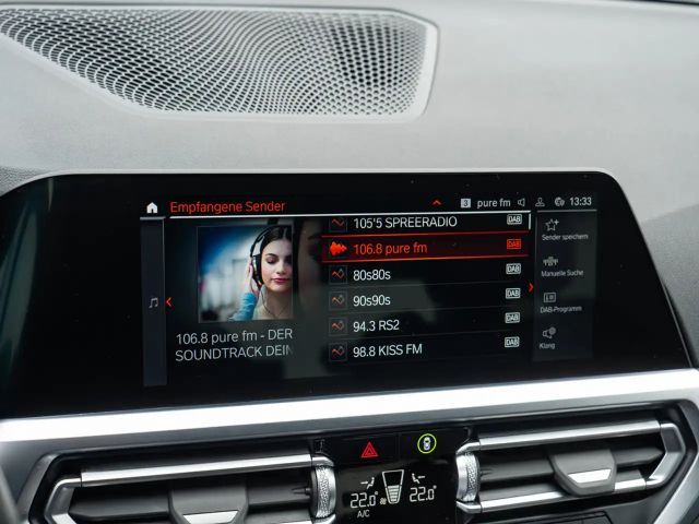 BMW 320 320d M-Sport Sedan