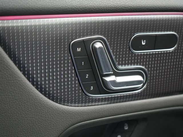 Mercedes-Benz EQA 250 Electric Art