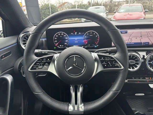 Mercedes-Benz A 200 A 200 PROGR+MBUX+PANO+KAMERA+LED+DISTR+SHZ+NIGHT