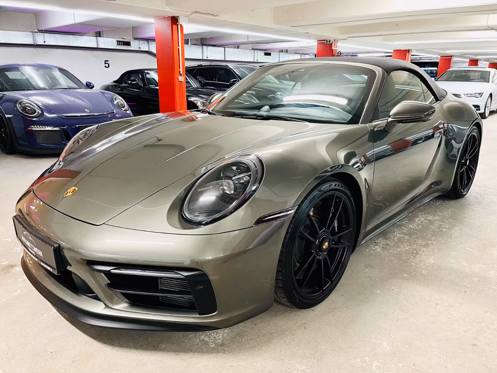 Porsche 911 992 Cabriolet Carrera GTS
