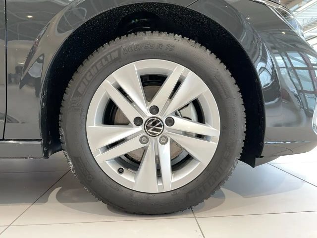 Volkswagen Golf DSG Life