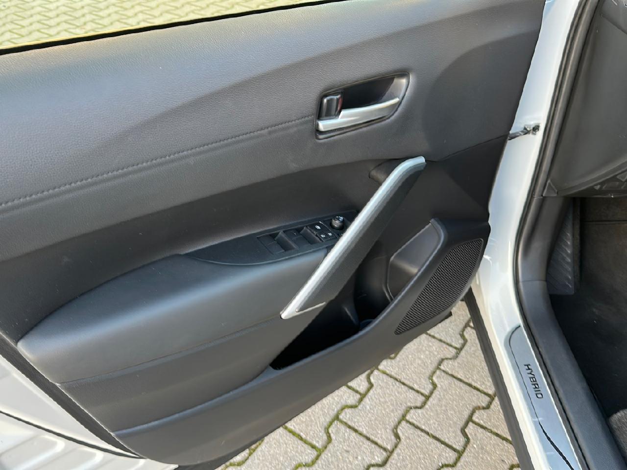 Toyota Corolla Cross 5-deurs Team D