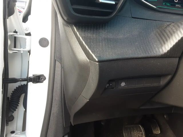 Peugeot E-208 Active Pack