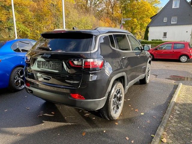 Jeep Compass 4x4 Hybrid Trailhawk