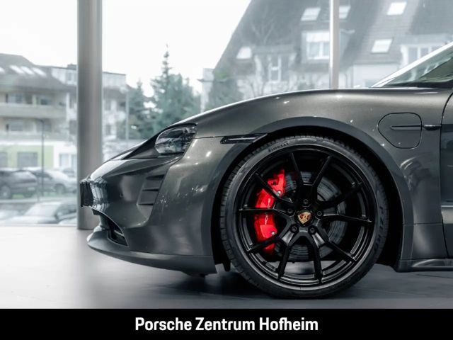 Porsche Taycan GTS Sport Turismo