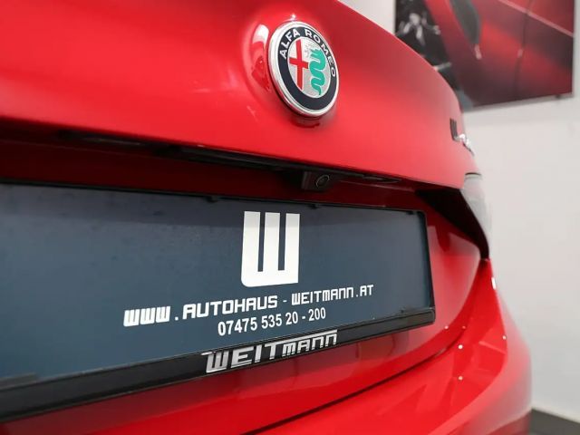 Alfa Romeo Giulia AT8 Q4 Veloce