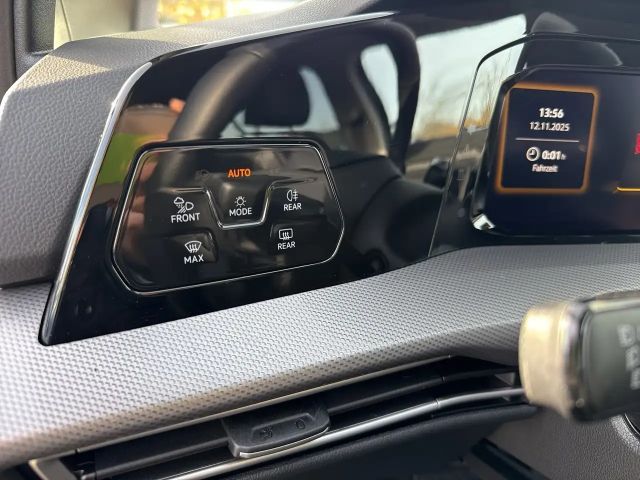 Volkswagen Golf Style eHybrid