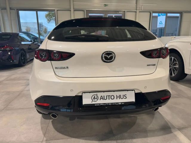 Mazda 3 Autom. Navigation/Head-Up Display/LED/PDC/ACC