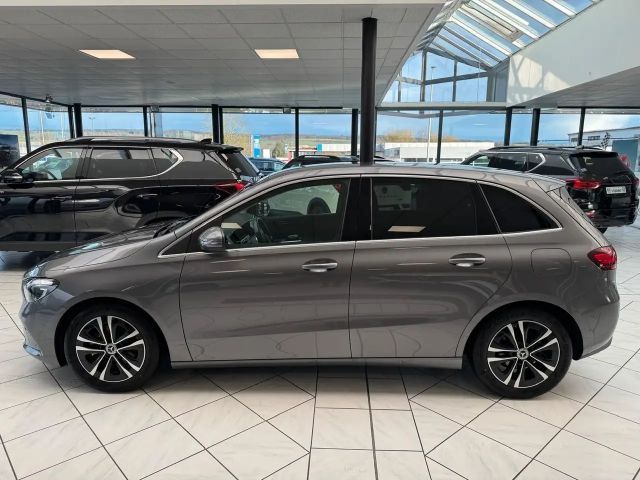 Mercedes-Benz B 180 Progressive
