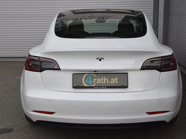 Tesla Model 3 RWD Standard Range