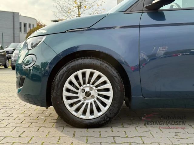 Fiat 500e +Rückfahrkam+PDC+CarPlay+Sitzheizung